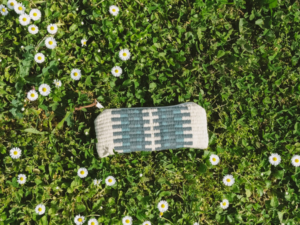 Barrocal Hand-woven Glasses Case /<i>Bolsa de óculos em lã Barrocal</i>