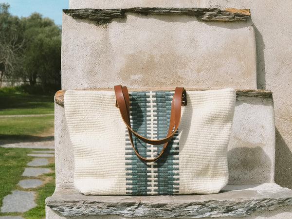 Barrocal Hand-woven Bag /<i>Saco de lã Barrocal</i>