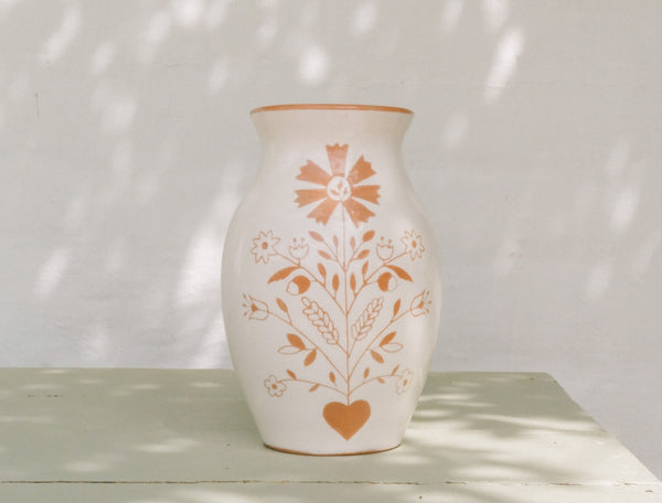 Barrocal Espiga Vase / <i> Jarra da Espiga Barrocal</i>