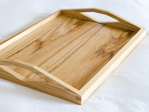 Ash wood tray / <i>Tabuleiro em madeira de freixo</i>